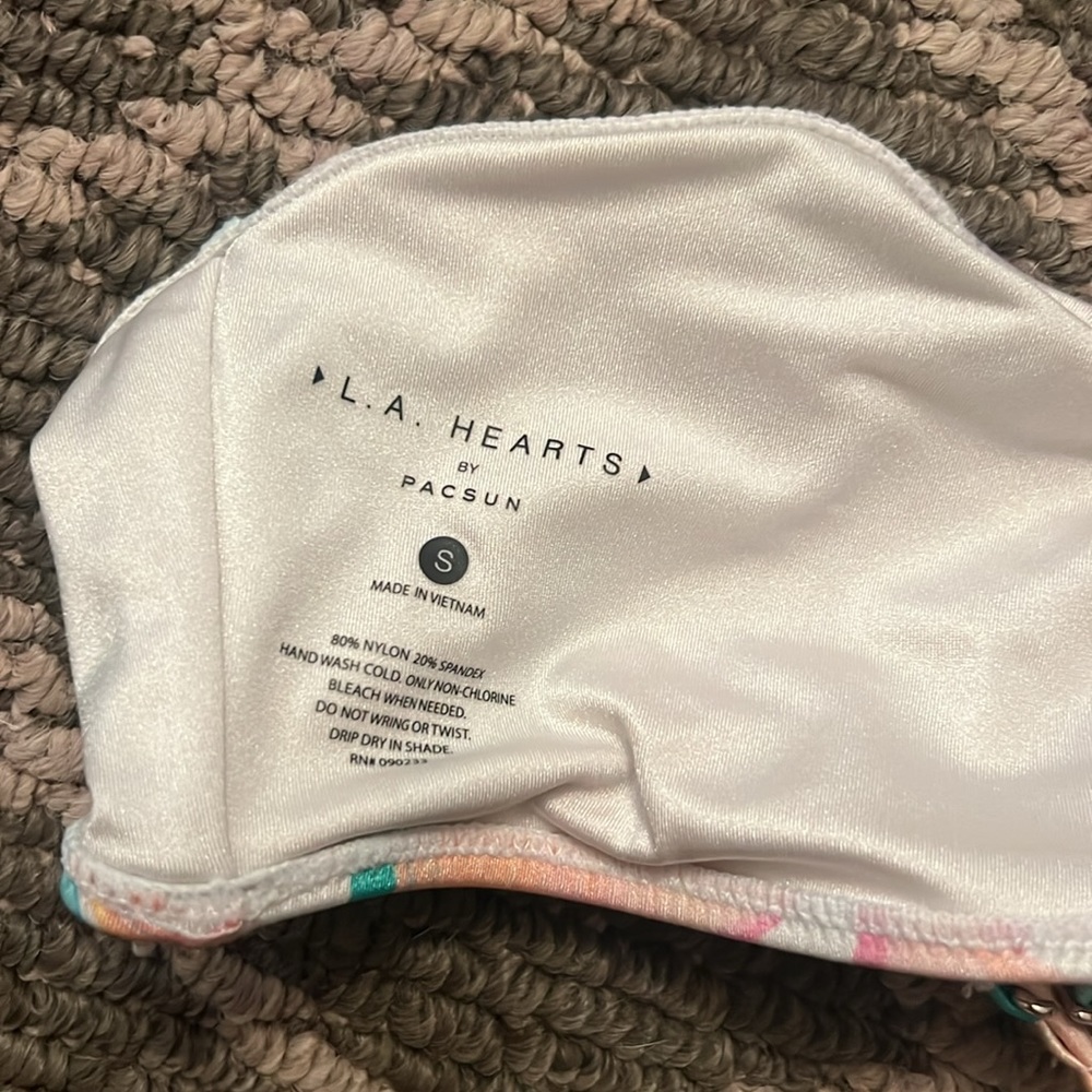 Swimsuit bundle - Picture 6 of 16